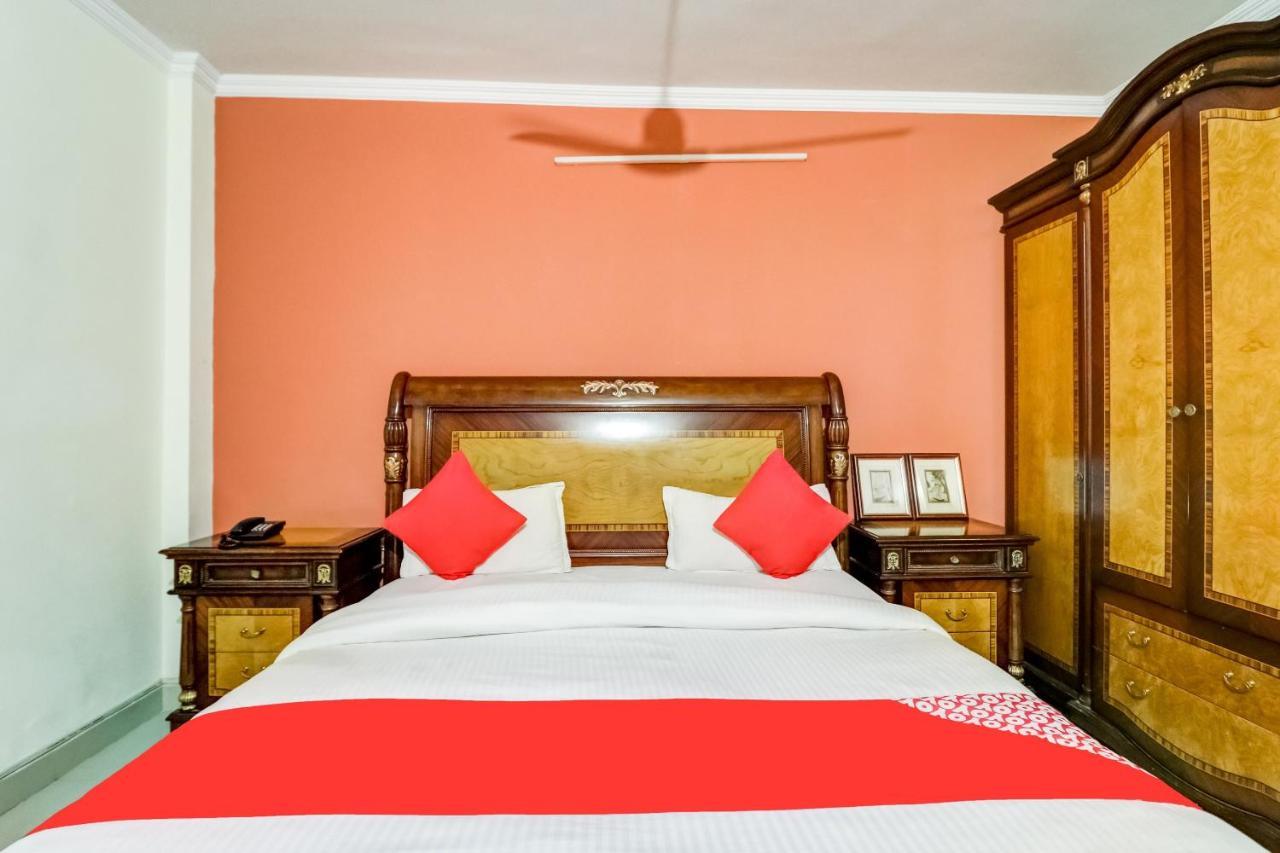 Oyo Hotel R K Residency Gurgaon Ngoại thất bức ảnh