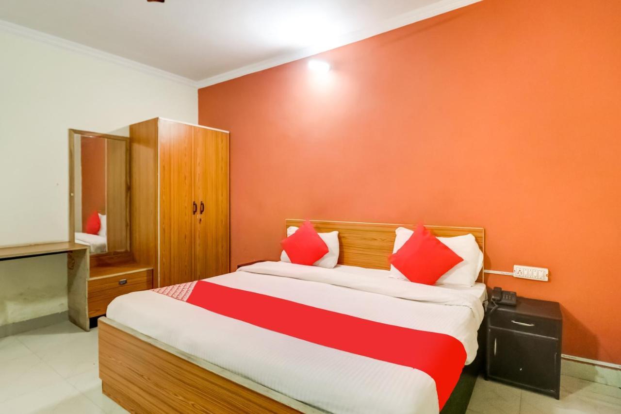 Oyo Hotel R K Residency Gurgaon Ngoại thất bức ảnh