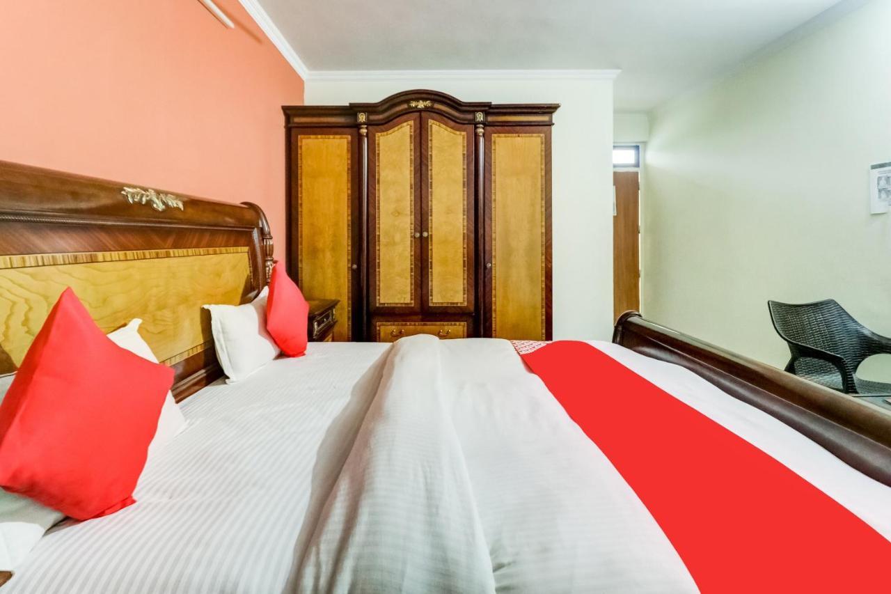 Oyo Hotel R K Residency Gurgaon Ngoại thất bức ảnh