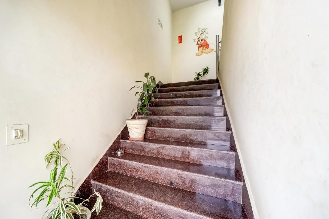 Oyo Hotel R K Residency Gurgaon Ngoại thất bức ảnh