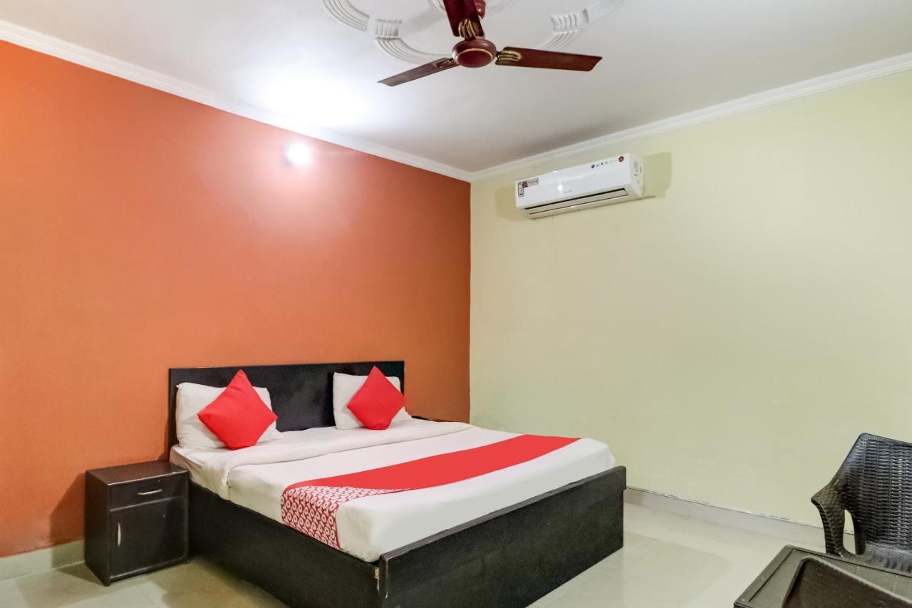 Oyo Hotel R K Residency Gurgaon Ngoại thất bức ảnh