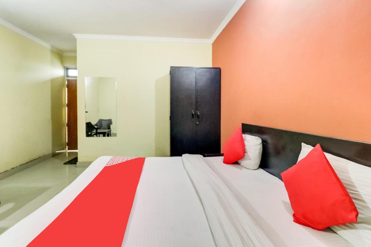 Oyo Hotel R K Residency Gurgaon Ngoại thất bức ảnh