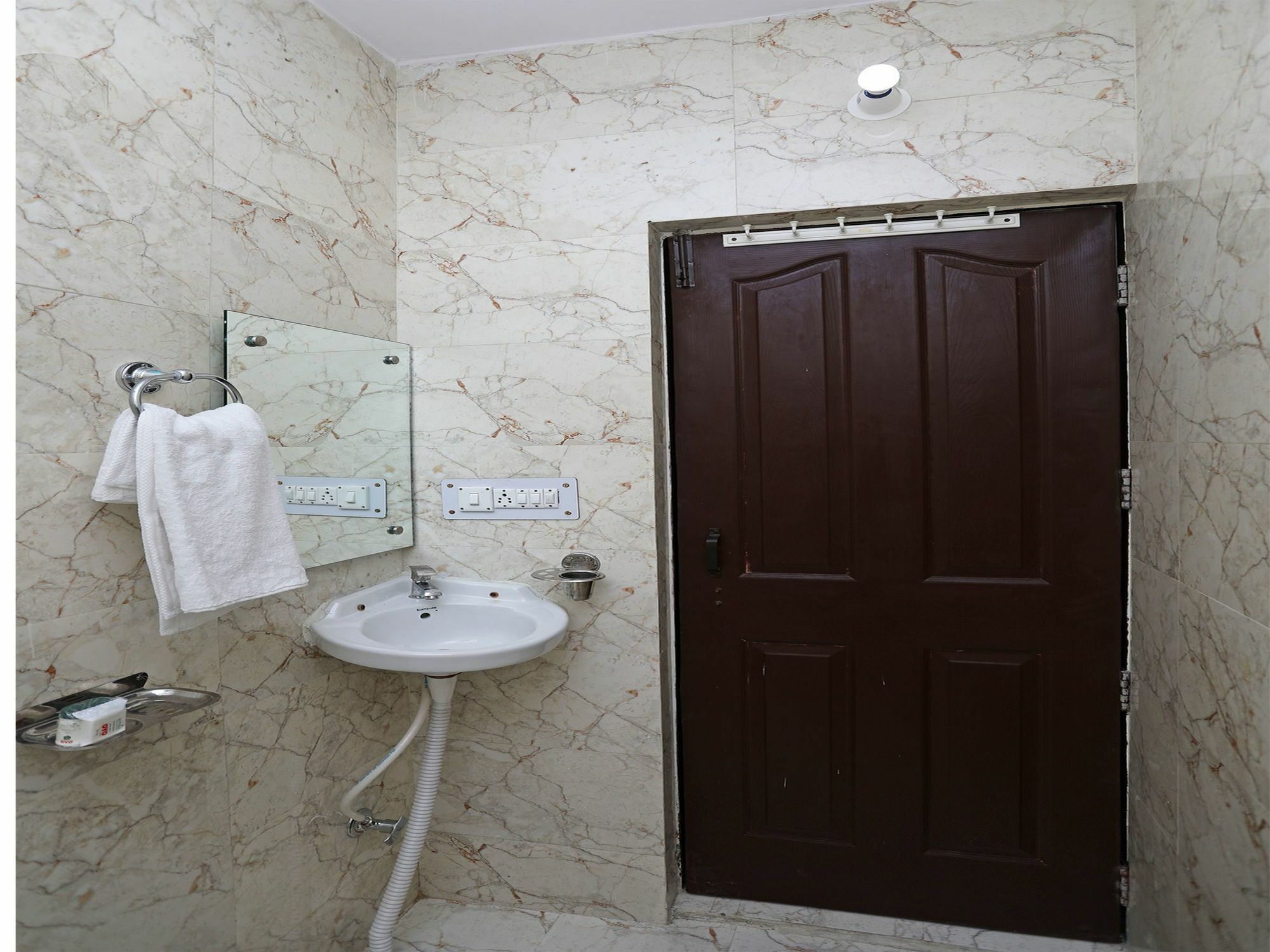 Oyo Hotel R K Residency Gurgaon Ngoại thất bức ảnh